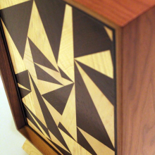 Contrast Cabinet